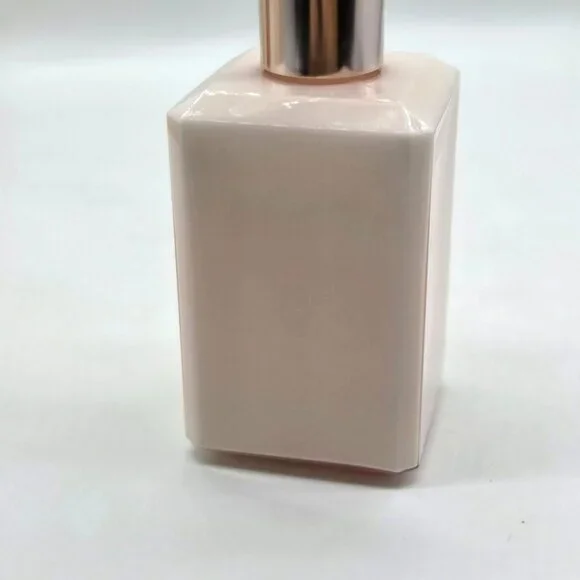 Victoria's Secret Bombshell Seduction Fragrance lotion with pump 8.4oz - Picture 2 of 3